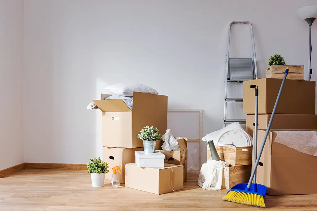 moving boxes cleaning